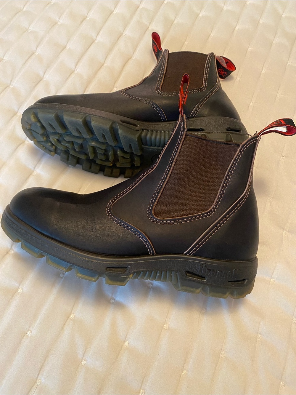 Red back boots Australian size 6.5 Dark brown.